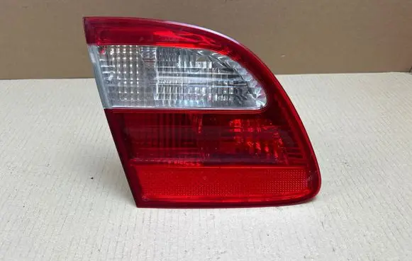 Mercedes-Benz E W211 Tailgate rear/tail lights A2118201364 A2118200777
