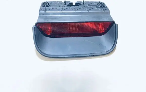 Honda CR-V Third/center stoplight P6939