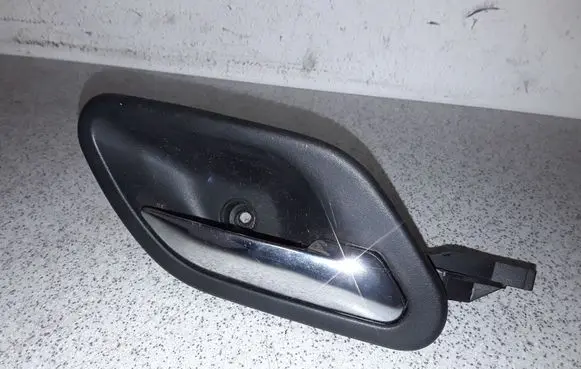 BMW 5 E39 Front door interior handle 8226050