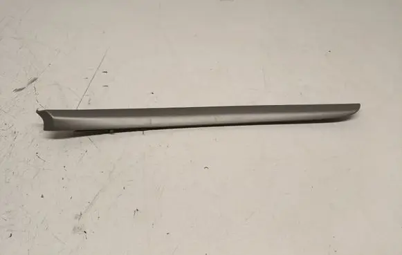 Toyota Avensis T250 Front door trim bar 67712