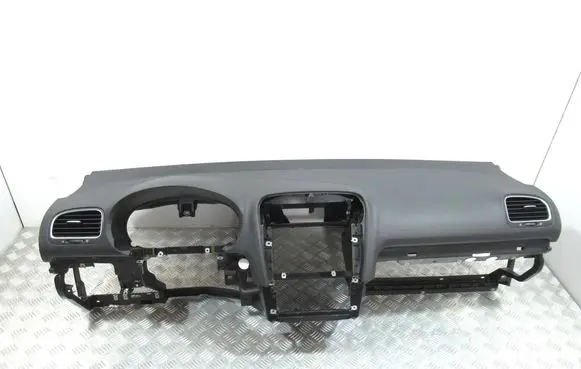 Volkswagen Golf VI Dashboard 5K1857181C