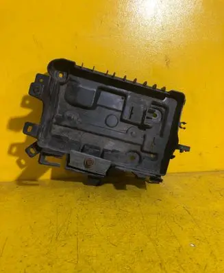 Opel Corsa D Battery box tray 13335642