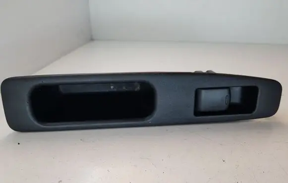 Nissan Qashqai Electric window control switch 829500B000 25411JD000