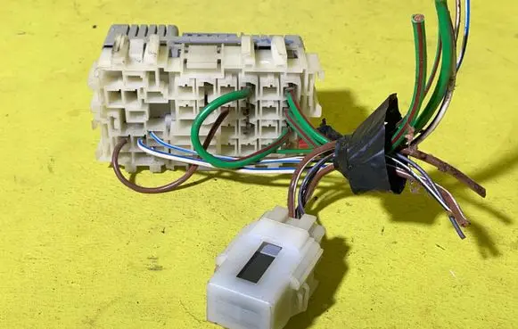 Ford Galaxy Fuse module 138KM