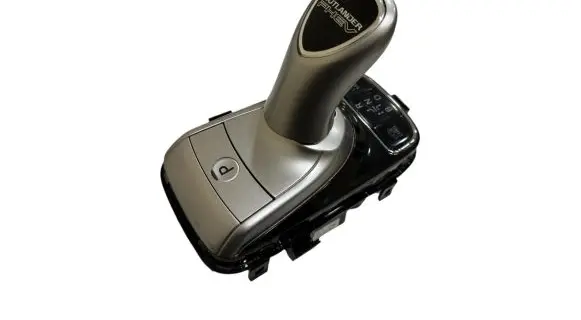 Mitsubishi Outlander Gear shifter/selector 2400A355