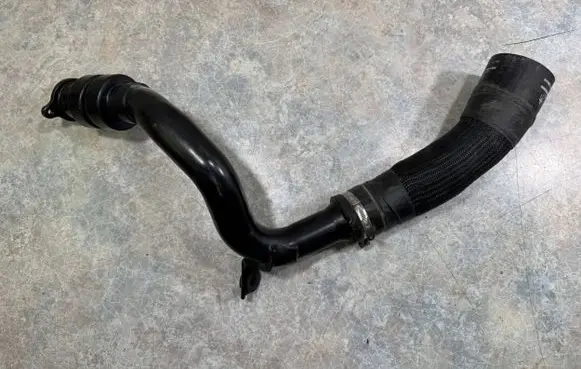 Maserati Ghibli Intercooler hose/pipe 670001352