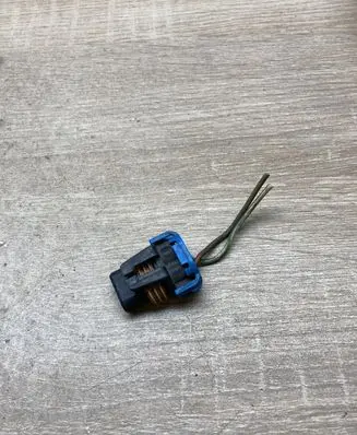 BMW 5 E39 Plug wire 1382189