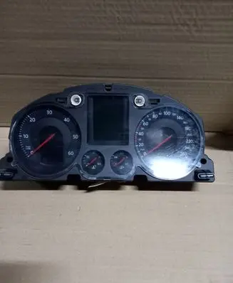Volkswagen PASSAT B6 Speedometer (instrument cluster) 3C0920871