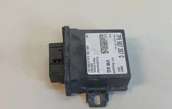 Volkswagen Touareg II Light module LCM 7P6907357C 7P6907357B 5WK50564