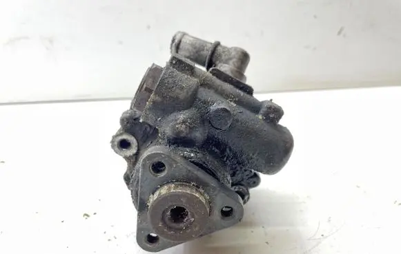 Volkswagen PASSAT B5 Power steering pump