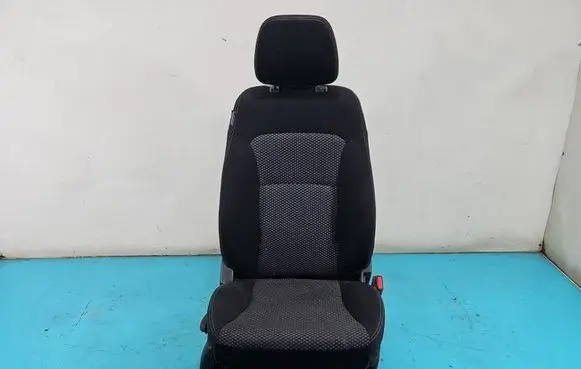 Suzuki Vitara (LY) Front passenger seat IMPRK1544086