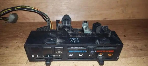 Subaru Legacy Climate control unit 1930a 320