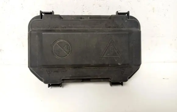 BMW 3 F30 F35 F31 Fuse box cover 9224872