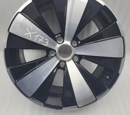 Volkswagen Beetle A5 R18 alloy rim 