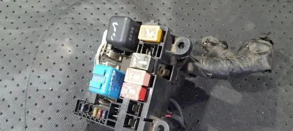 Mazda 323 F Fuse box set 72543033