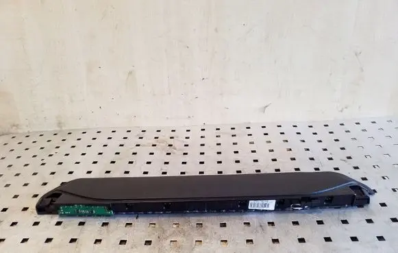 BMW X6 E71 Third/center stoplight 1090051 7207825