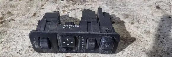 Wing mirror switch