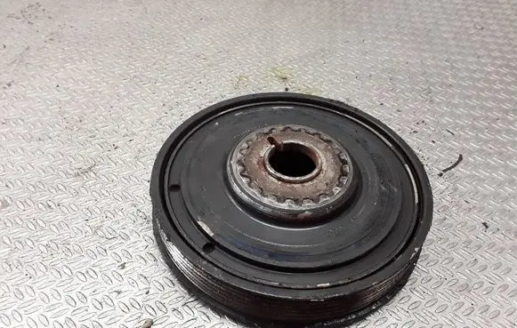 Nissan Qashqai Crankshaft pulley 