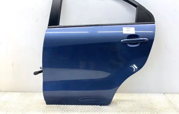 KIA Rio Rear door