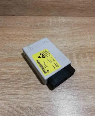 BMW 5 E60 E61 Center console control module 9113064