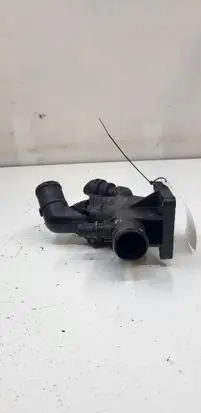 Nissan Qashqai+2 Thermostat/thermostat housing 110617671R