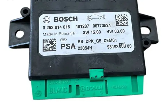 Peugeot 3008 II Parking PDC control unit/module 9819360080