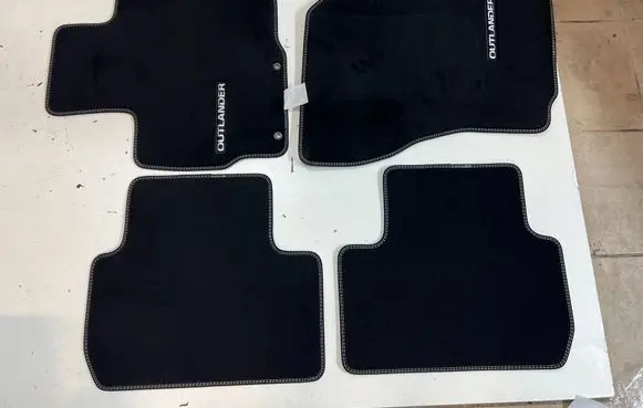 Mitsubishi Outlander Car floor mat set MZ314645