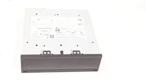 Volkswagen Golf VIII Radio/CD/DVD/GPS head unit 572035816B