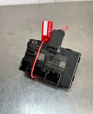 Audi A4 S4 B9 Trunk lid opening control unit 