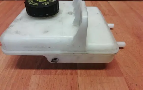 Renault Zoe Brake fluid reservoir 460918372R