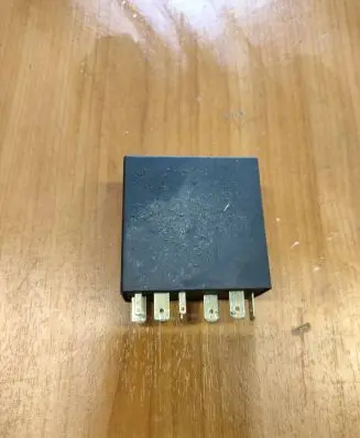 Volkswagen PASSAT B7 Other relay 4B0955531A B031001 5WK10430A