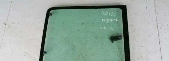 Peugeot Partner Rear side window