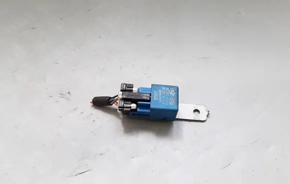KIA Carens II Other relay 952301D100