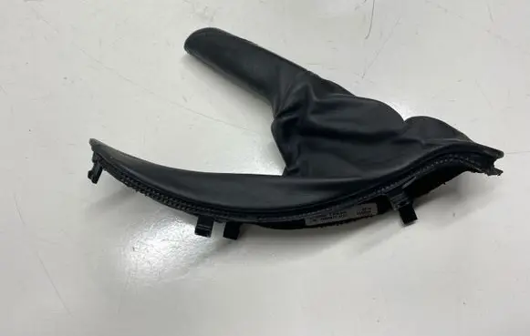 BMW 4 F32 F33 Handbrake trim 13599911