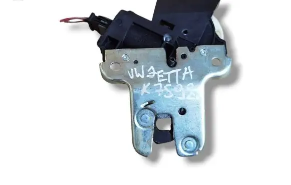 Volkswagen Jetta V Tailgate/trunk/boot lock/catch/latch 4F5827505D