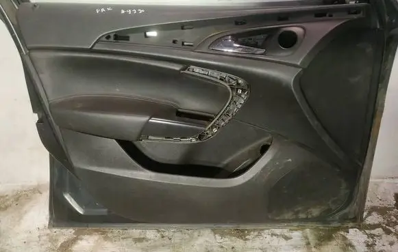 Opel Insignia A Front door card panel trim