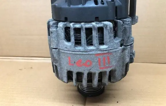 Seat Leon (5F) Generator/alternator 03L903023L 113265259