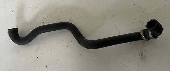 BMW 3 E90 E91 Coolant pipe/hose 