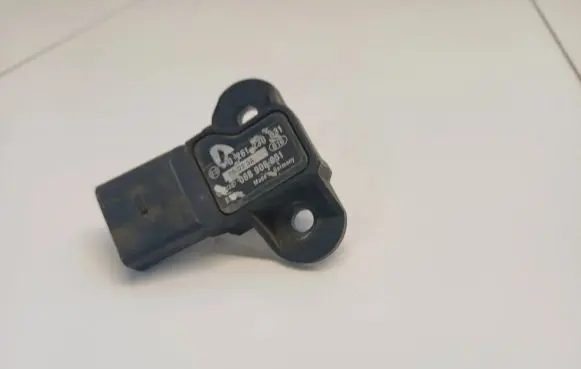 Volkswagen PASSAT B6 Air pressure sensor 06B906051 0261230031