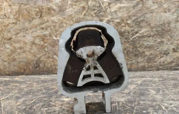 Ford Fusion II Gearbox mount DP536P082C