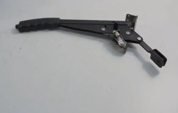 Chevrolet Matiz Hand brake release handle 