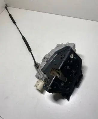 Seat Leon (1P) Rear door lock 1P0839026