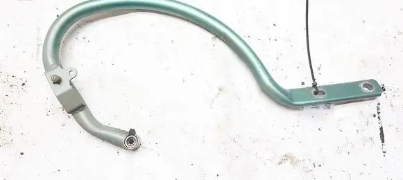 Peugeot 406 Tailgate/trunk/boot hinge