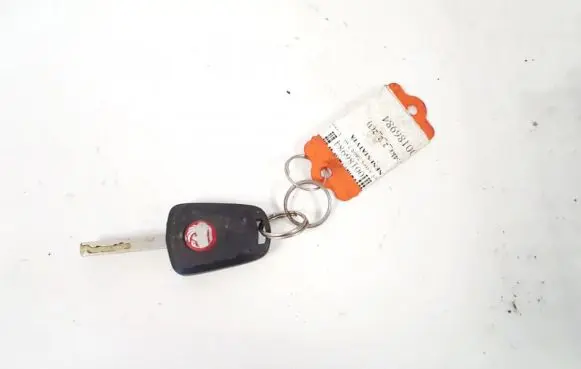 Opel Astra H Ignition key/card 