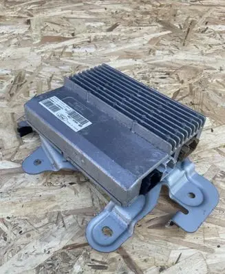 Ford Mustang VI Sound amplifier FR3T18T806BR