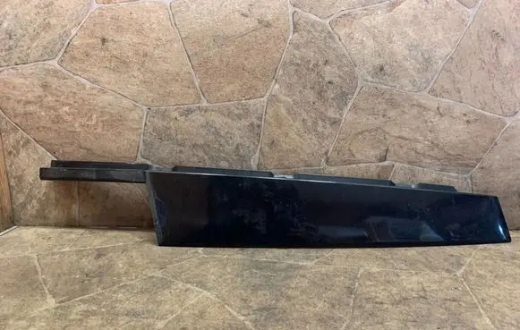 Audi A8 S8 D4 4H Front door glass trim molding 4H0837901