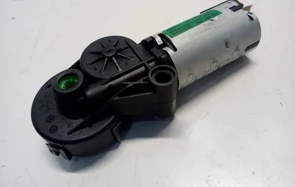 Hyundai Tucson TL Seat adjustment motor 88684-C1000