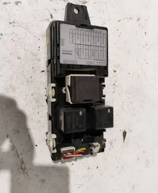 Volvo S40, V40 Fuse module 0903981