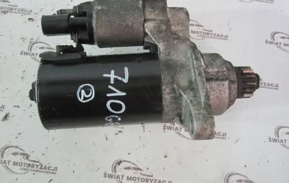 Volkswagen Golf VI Starter motor 0001142005