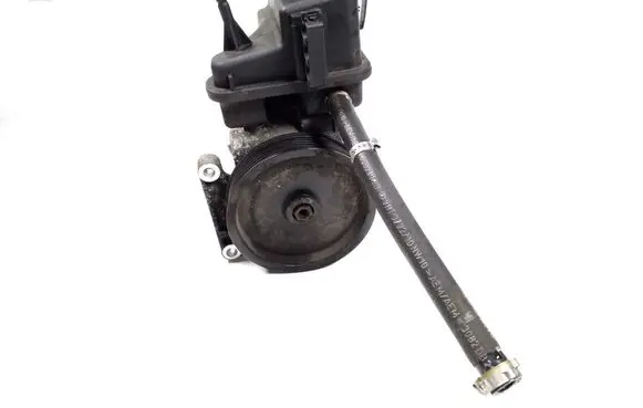Mercedes-Benz E C207 W207 Power steering pump A0064662601